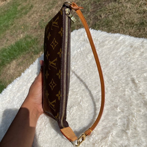 Louis Vuitton pochette accessories - Picture 13 of 16